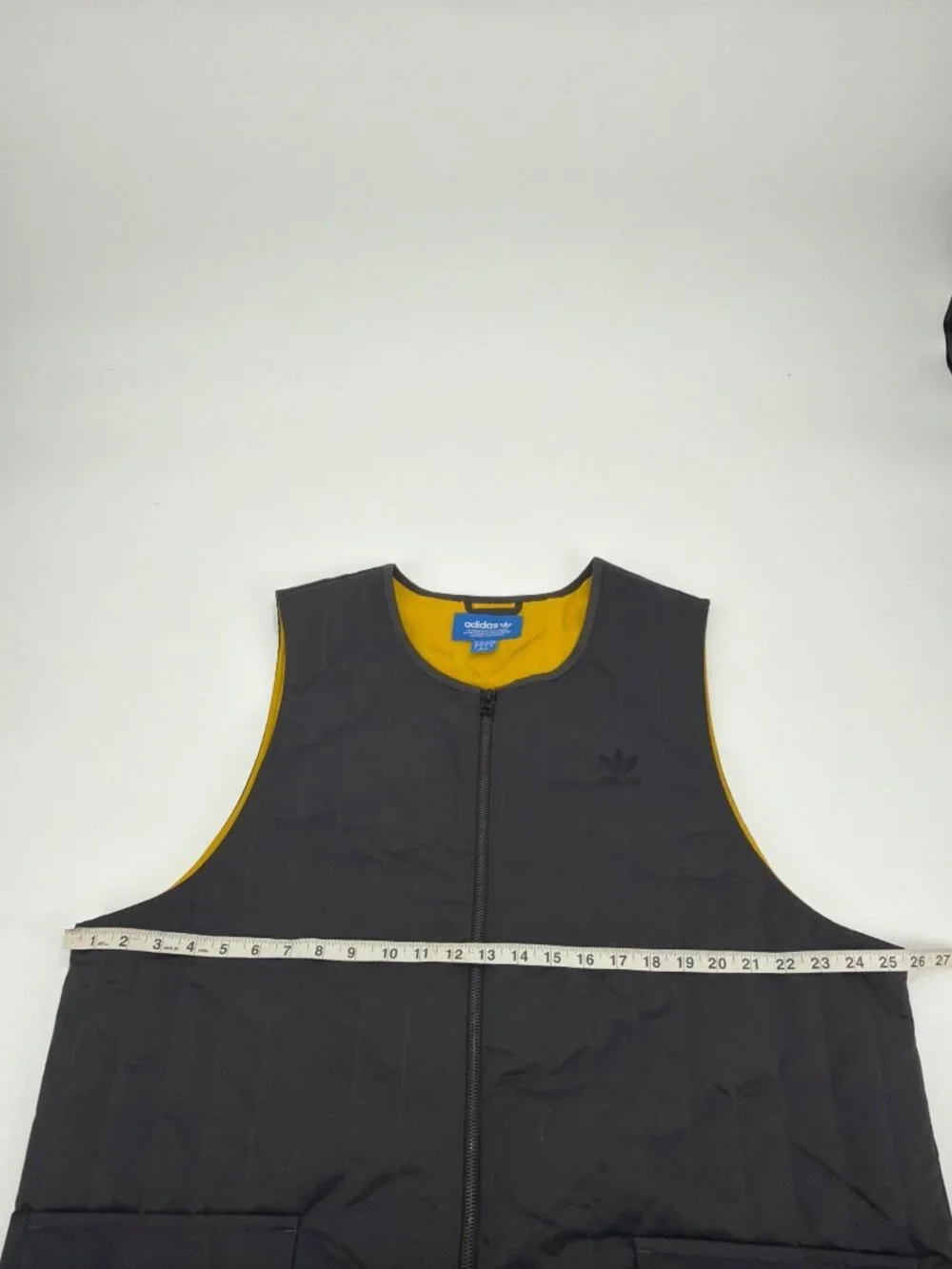 Adidas Originals Shadow Tones Quilted Vest Utility Black CE7112 Mens XL Gorpcore